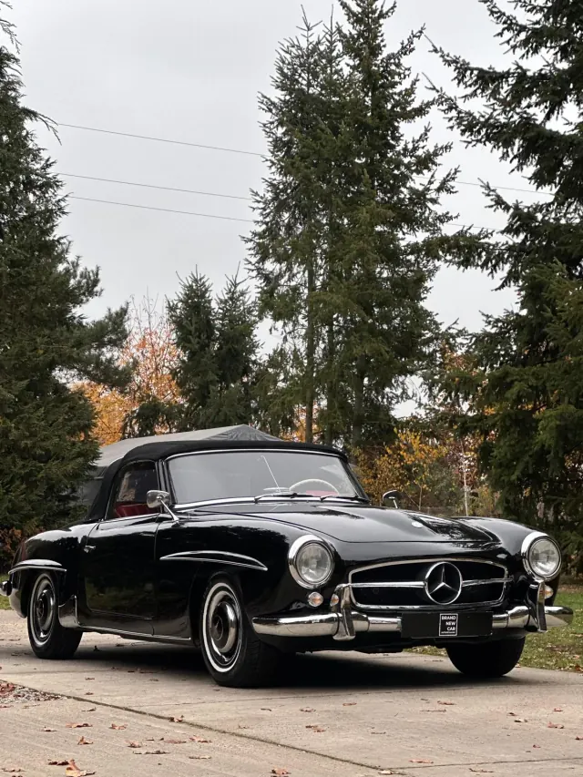 Black Mercedes 190 SL with chrome details